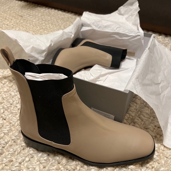 Everlane Square Toe Chelsea Boot - Picture 4 of 5
